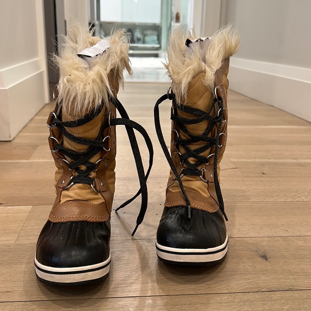 Sorel Big Girls Youth Torino ll waterproof boots